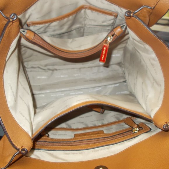 Michael Kors Luggage Brown Leather Handbag - Picture 8 of 10